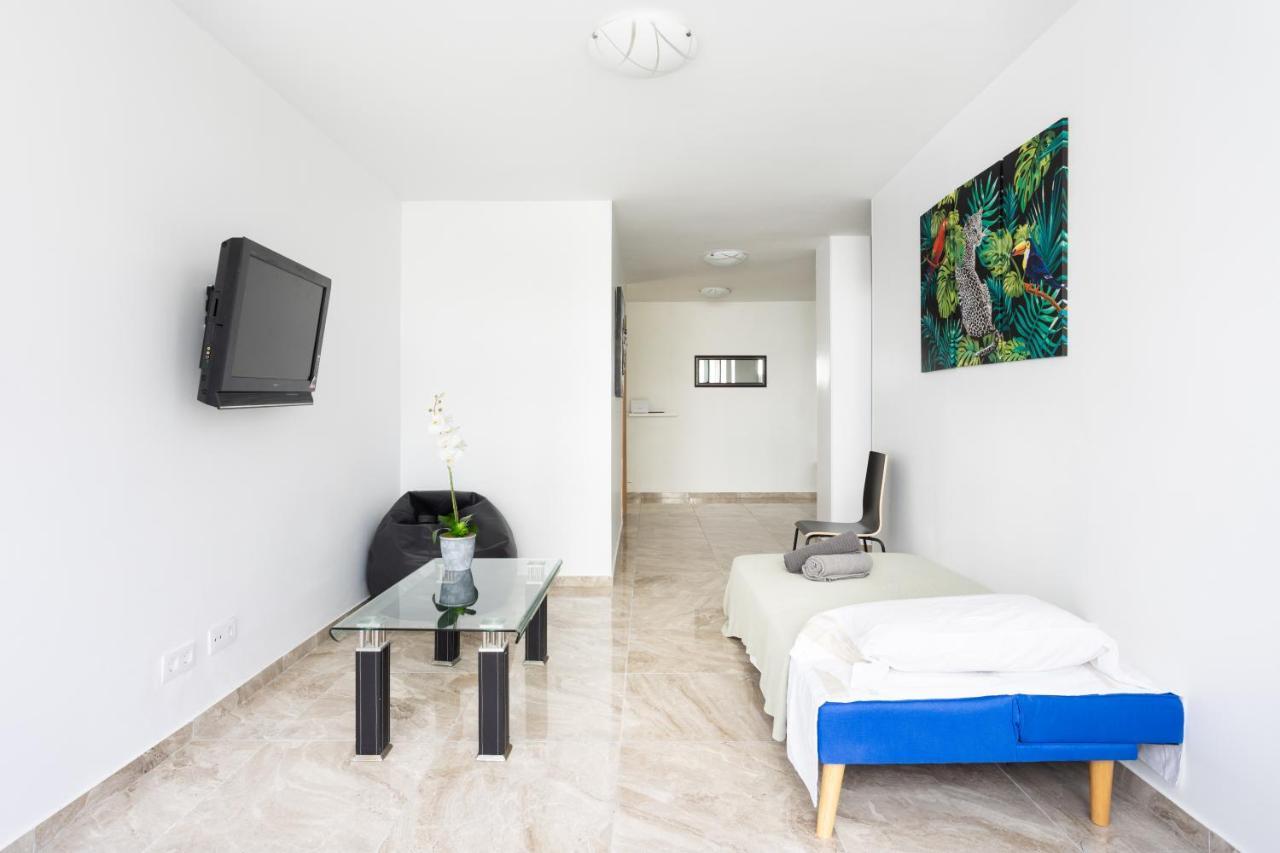 Classbnb - Three Spacious Apartments 150M From The Las Americas Promenade Arona  Luaran gambar